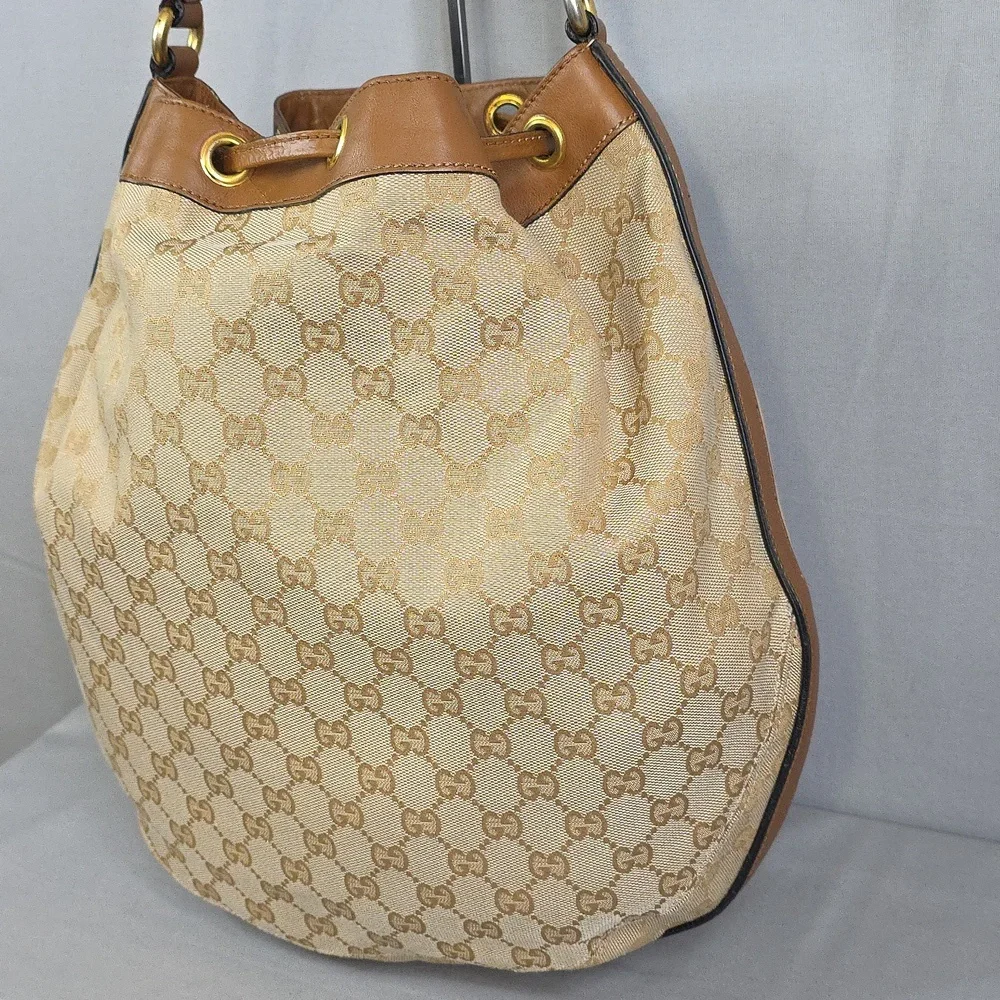 Gucci Beige and Brown Shoulder Bag with Green and Red Stripes - Picture 7 of 16